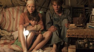 Online film Marrowbone