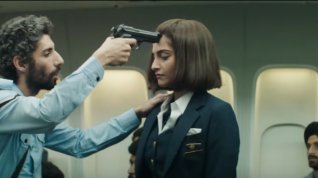 Online film Neerja