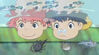 Online film Ponyo z útesu nad mořem